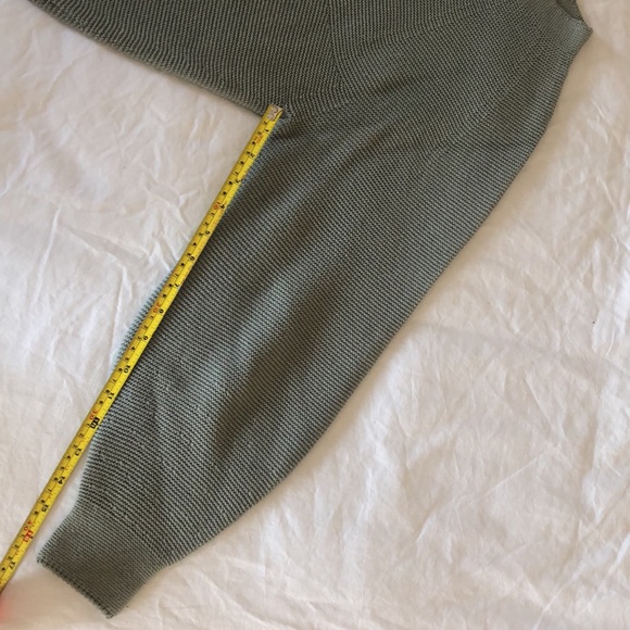 Uniqlo xs cotton sweater - Picture 3 of 5